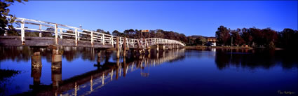 Stuarts Point Footbridge 2 - NSW (PB00 4421)