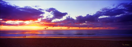 Sunshine Beach sunrise 2 - QLD (PB003339)