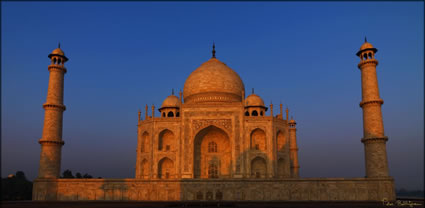 Taj Mahal T (PBH3 00 24510)