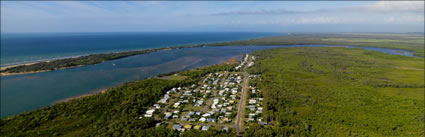 Taylers Beach - QLD (PBH3 00 2394)