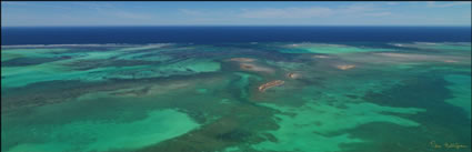 The Horseshoe - Abrolhos - WA (PBH3 00 4811)