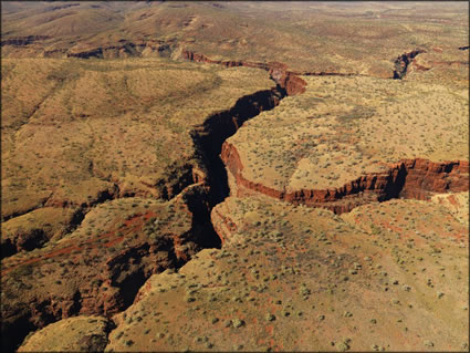 The Junction - Karijini NP - WA (PBH3 00 9707)