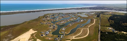 The Marina - Hindmarsh Island - SA (PBH3 00 30910)