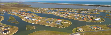 The Marina - Hindmarsh Island - SA (PBH3 00 30915)