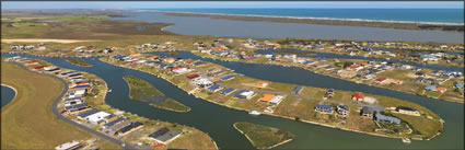 The Marina - Hindmarsh Island - SA (PBH3 00 30916)