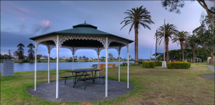 Woodburn Park - NSW (PBH3 00 15769)